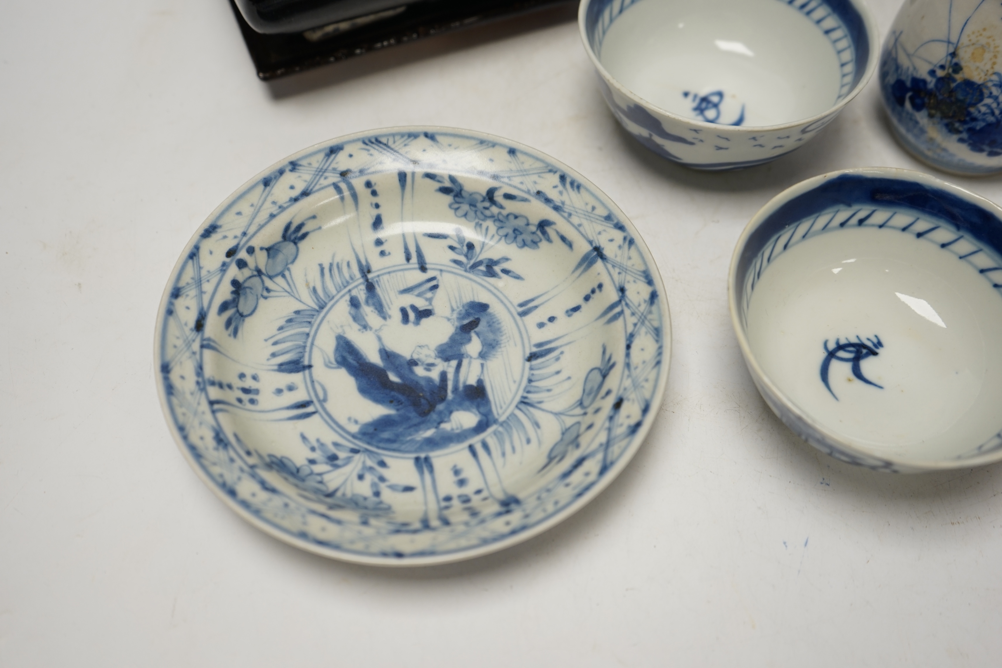 Chinese ceramics to include blue and white bowls and vases, largest 15cm wide. Condition - poor to fair